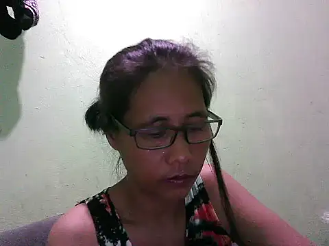 HotLadyPinay32 online show from 04.10.26