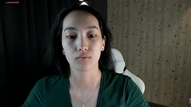 FlirtyAura online show from 04.17.26