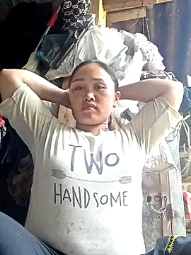 Snapshot of LanAnh-Lovely66 chatting on 09.20.25 LanAnh-Lovely66 online show from 09.20.25