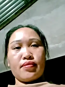 Snapshot of LanAnh-Lovely66 chatting on 10.04.25 LanAnh-Lovely66 online show from 10.04.25