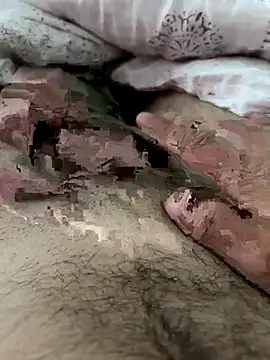 Snapshot of milfshakeow chatting on 09.17.25 milfshakeow online show from 09.17.25