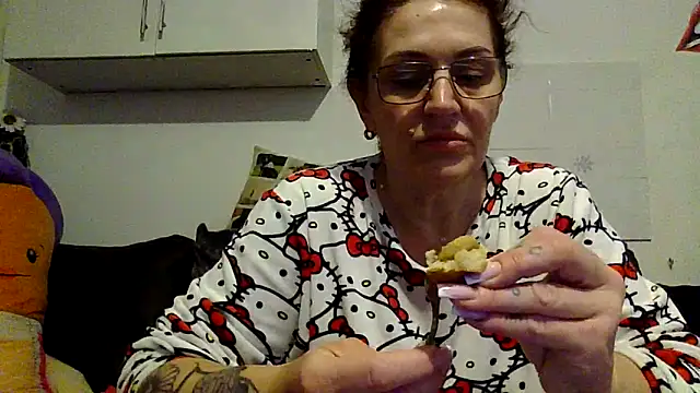 RubyyRosee online show from 02.15.26