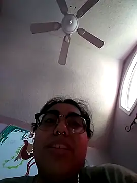 Snapshot of Lovelyrainn chatting on 09.10.25 Lovelyrainn online show from 09.10.25