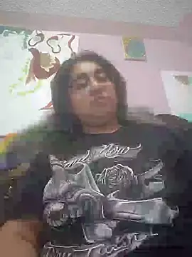 Snapshot of Lovelyrainn chatting on 10.20.25 Lovelyrainn online show from 10.20.25