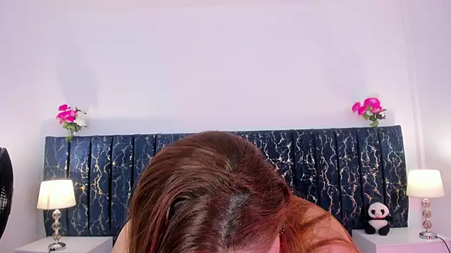 Snapshot of katte_landerr chatting on 04.26.26 katte landerr online show from 04.26.26