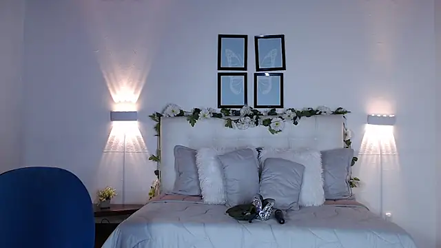 Megan 05  online show from 10.30.25