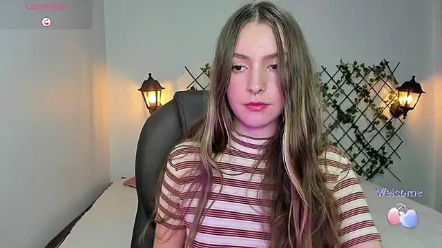 velvet  moon online show from 02.06.26