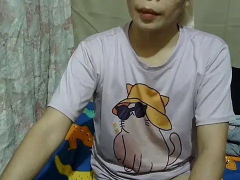 Snapshot of Lovely_mia143 chatting on 09.11.25 Lovely mia143 online show from 09.11.25