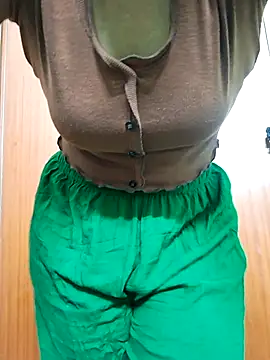 Snapshot of maya_telugu_22 chatting on 09.22.25 maya telugu 22 online show from 09.22.25