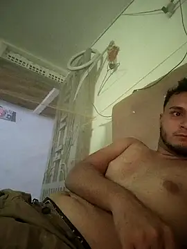 Snapshot of Hotguys111 chatting on 09.19.25 Hotguys111 online show from 09.19.25