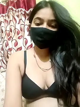 Snapshot of Snehabeauti chatting on 10.11.25 Snehabeauti online show from 10.11.25