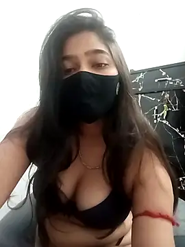 Snapshot of Snehabeauti chatting on 11.06.25 Snehabeauti online show from 11.06.25