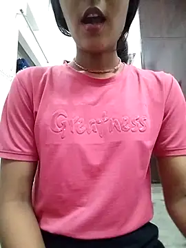 Naina 04 online show from 09.25.25