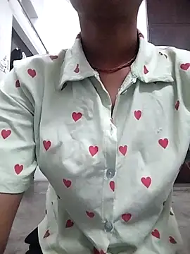 Naina 04 online show from 10.01.25