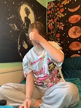 angelbliss10100 online show from 12.04.25