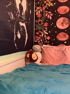 angelbliss10100 online show from 12.17.25