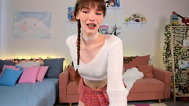 Snapshot of Zoe_Vee chatting on 06.19.26 Zoe Vee online show from 06.19.26