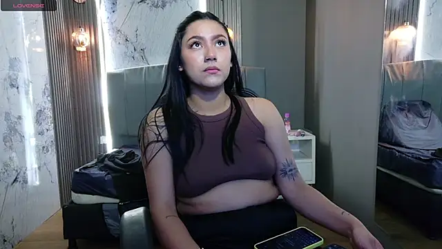 Megara 25 online show from 09.24.25