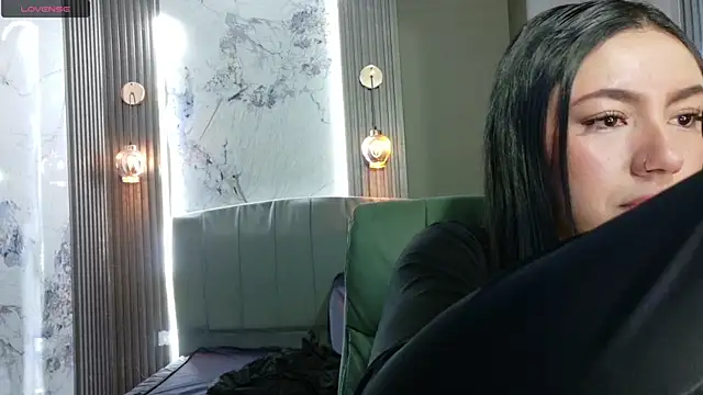 Megara 25 online show from 09.25.25