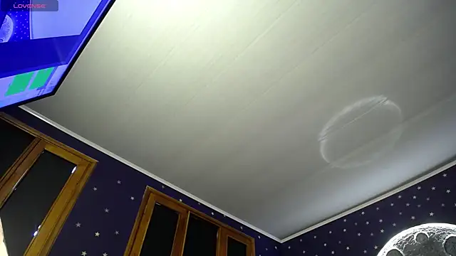 Megara 25 online show from 04.13.26