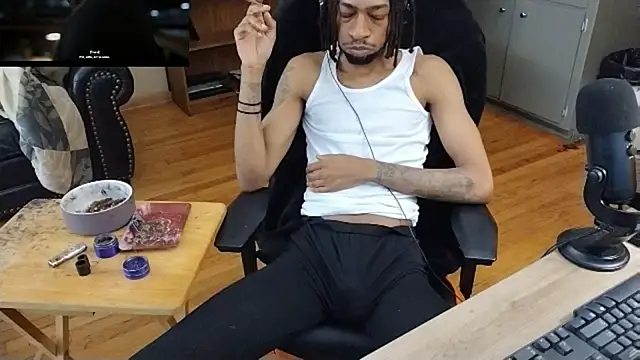 Snapshot of KasanovaFrankenstein chatting on 11.29.25 KasanovaFrankenstein online show from 11.29.25