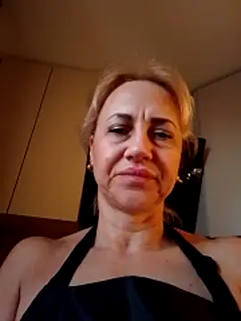 Snapshot of KissMiSveet chatting on 03.01.26 KissMiSveet online show from 03.01.26