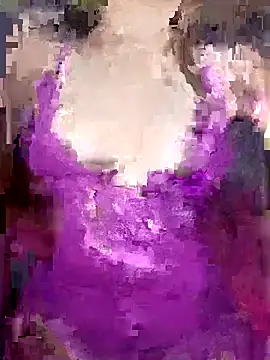 Snapshot of morenaq chatting on 10.21.25 morenaq online show from 10.21.25