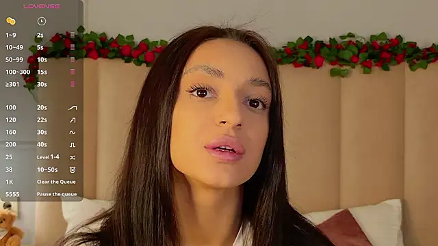 AdoraCortes online show from 02.08.26