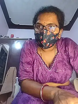Snapshot of sexy_aaru chatting on 06.20.26 sexy aaru online show from 06.20.26