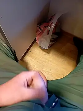 fickfreund019 online show from 04.17.26