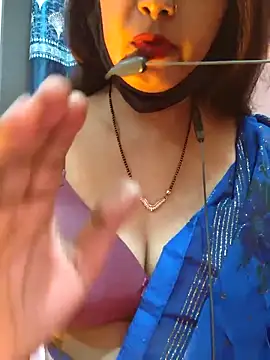 Sonalihot  online show from 12.18.25