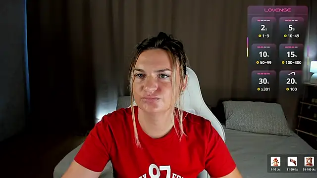 Snapshot of Marie_Ellie chatting on 06.15.26 Marie Ellie online show from 06.15.26