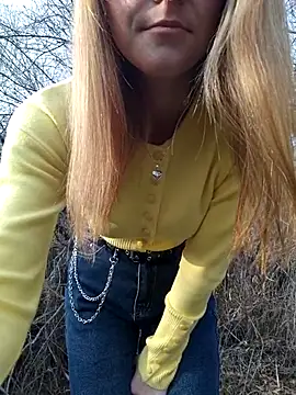 YOOUR EVAA online show from 11.20.25