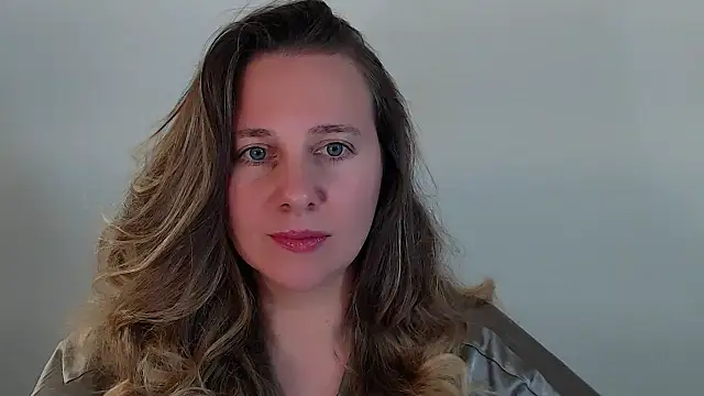 Darklure  online show from 09.20.25