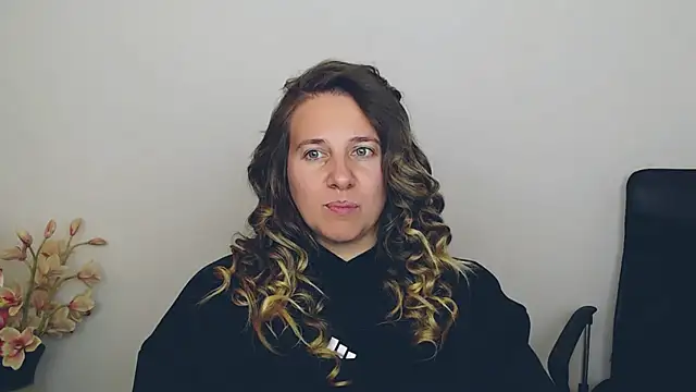 Darklure  online show from 09.29.25