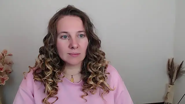 Darklure  online show from 10.07.25