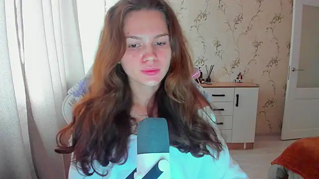 yourdreamm  online show from 10.16.25