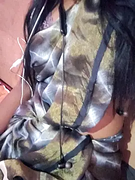 Snapshot of dream_Naughty_girl chatting on 10.31.25 dream Naughty girl online show from 10.31.25