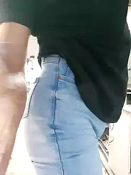 Snapshot of Czarnoksieznik chatting on 10.16.25 Czarnoksieznik online show from 10.16.25