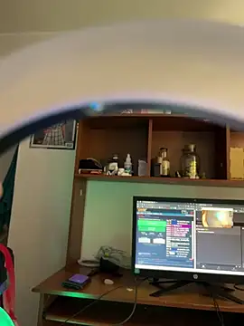 Snapshot of Niico_Robiin_ chatting on 09.19.25 Niico Robiin online show from 09.19.25