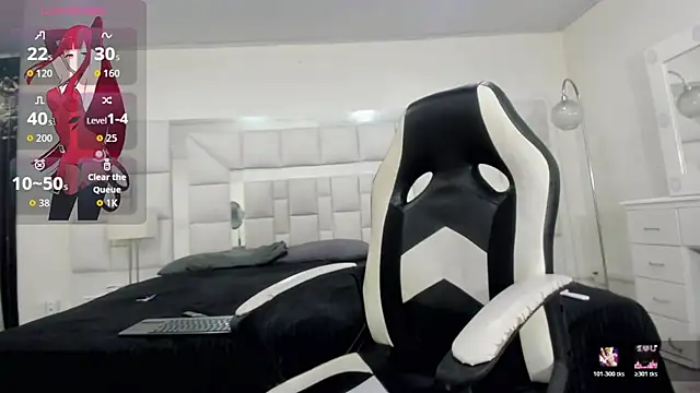 Dahlia Moss online show from 11.15.25