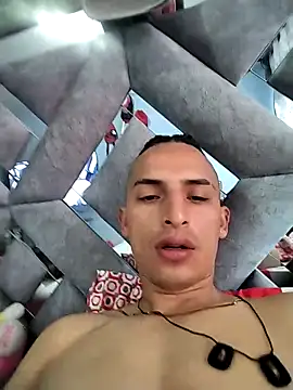 Dani22cmhot online show from 12.14.25