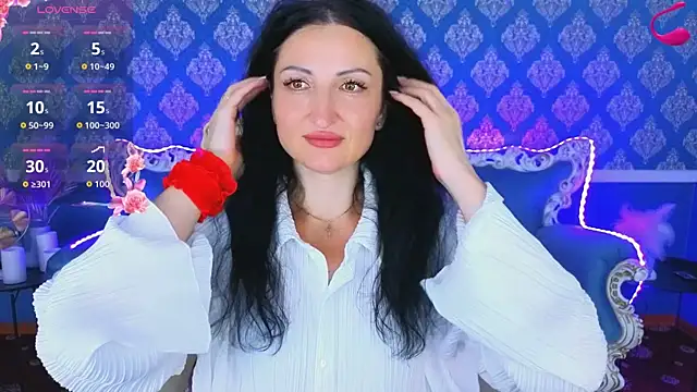 Snapshot of MissRossi chatting on 07.06.26 MissRossi online show from 07.06.26