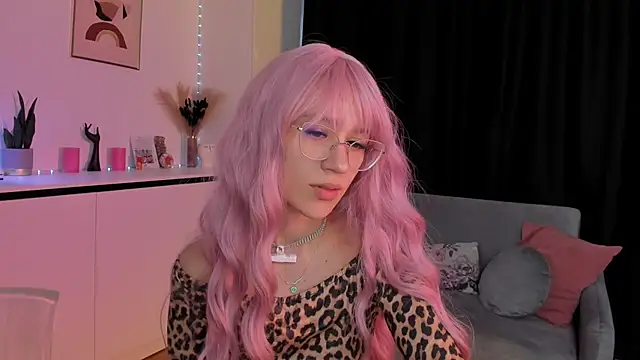 EvaBllake online show from 10.06.25