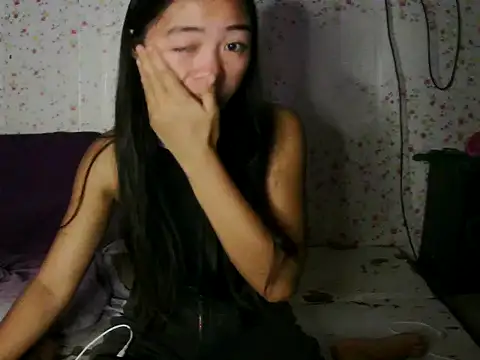 SweetMissPinay18 online show from 12.22.25