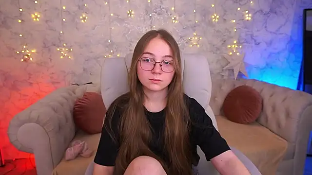 ArrinaWairr online show from 02.04.26