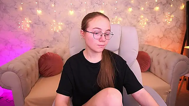 ArrinaWairr online show from 02.20.26