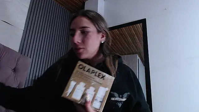 Bonnali lune online show from 02.25.26