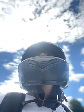 JuanitaMore01 online show from 10.25.25