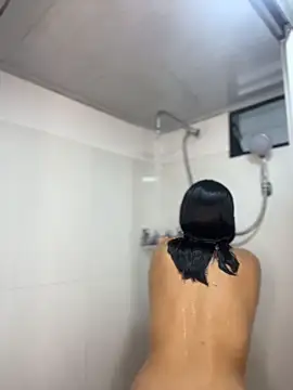 JuanitaMore01 online show from 02.15.26